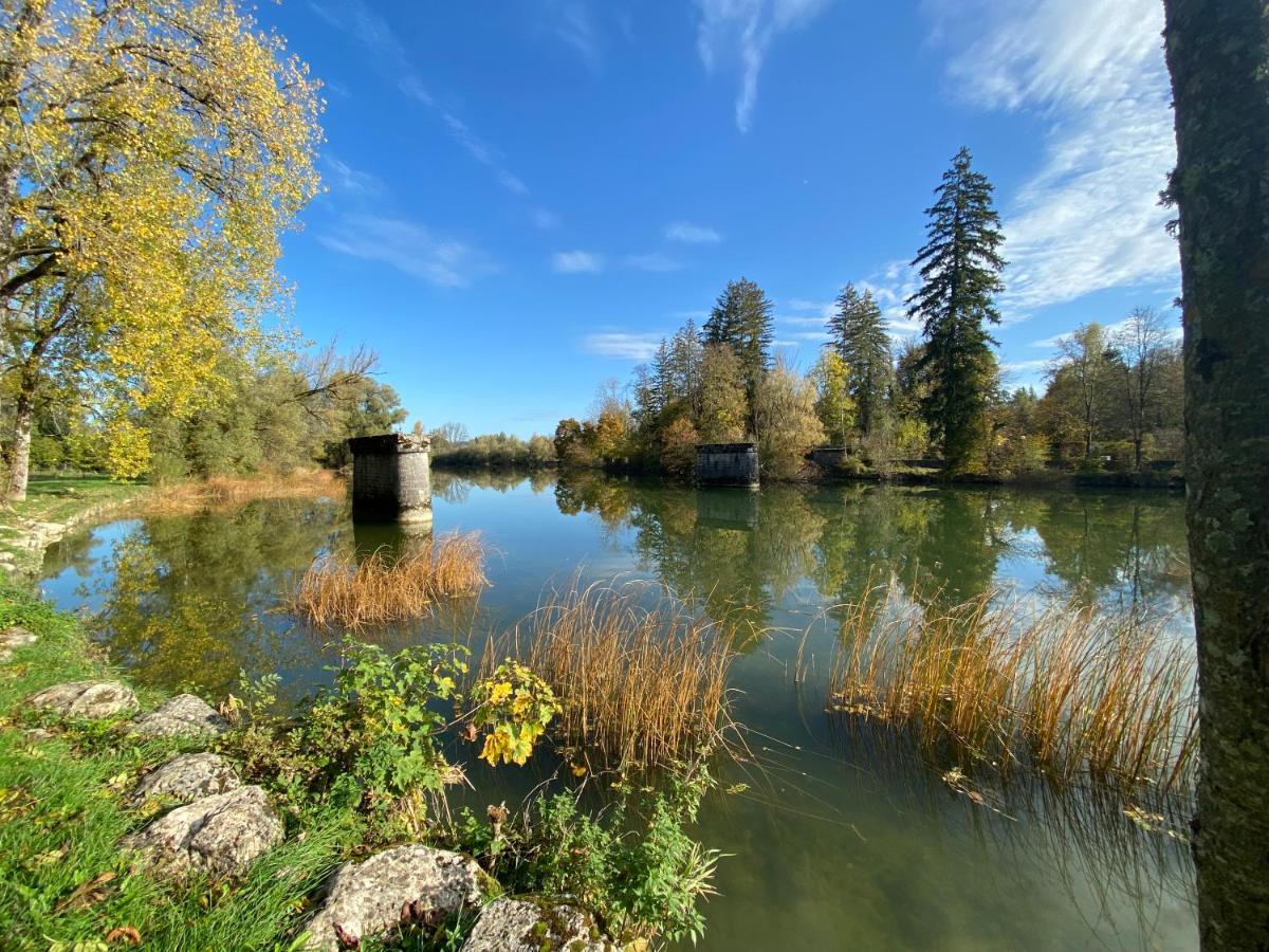 La Grande Marmite Du Lac De Vouglans Villa Pont-de-Poitte Exterior photo